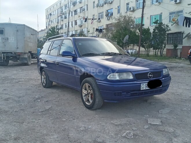Opel Astra 1998, 231,200 km - 1.6 l - Salyan