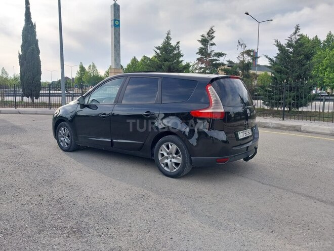 Renault Grand Scenic 2009, 299,050 km - 1.5 л - Yevlax