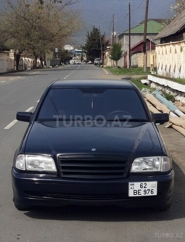 Mercedes C 220 2000, 450,000 km - 2.2 л - Zaqatala