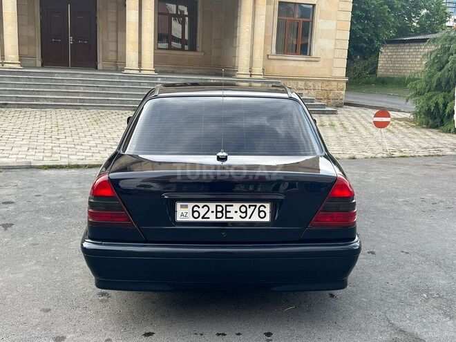Mercedes C 220 2000, 450,000 km - 2.2 л - Zaqatala