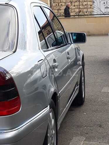 Mercedes C 240 1999, 145,876 km - 2.4 l - Ağcabədi