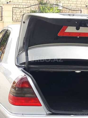 Mercedes C 240 1999, 145,876 km - 2.4 l - Ağcabədi