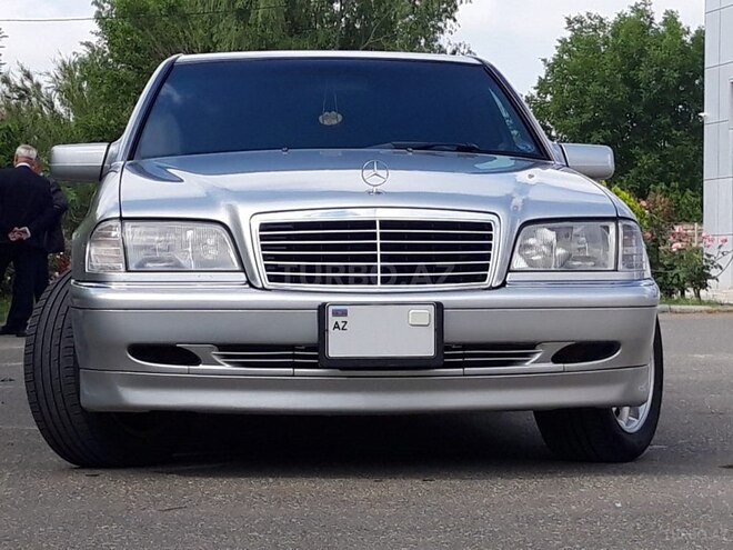 Mercedes C 240 1999, 145,876 km - 2.4 l - Ağcabədi