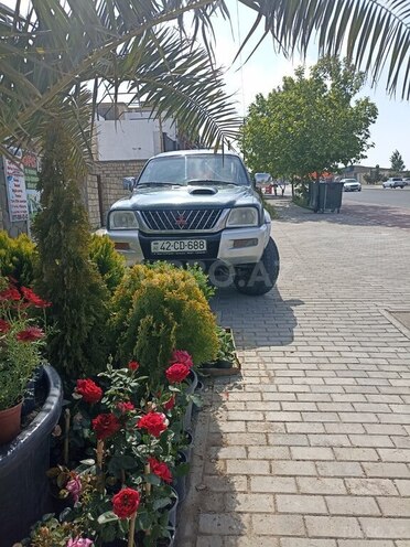 Mitsubishi L200 2002, 597,000 km - 2.5 l - Bakı