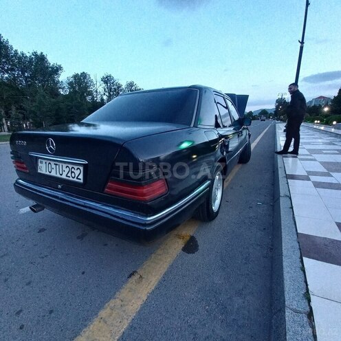 Mercedes E 220 1994, 536,000 km - 2.2 l - Şəmkir