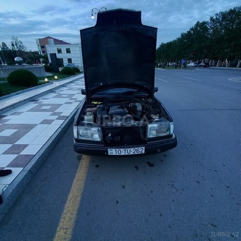 Mercedes E 220 1994, 536,000 km - 2.2 l - Şəmkir