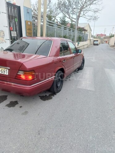 Mercedes E 200 1994, 336,846 km - 2.0 l - Bakı