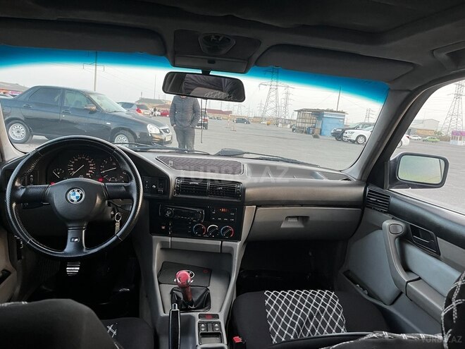 BMW 525 1991, 453,000 km - 2.5 l - Bakı