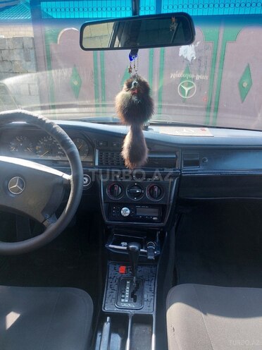 Mercedes 190 1990, 137,560 km - 2.0 л - Bakı