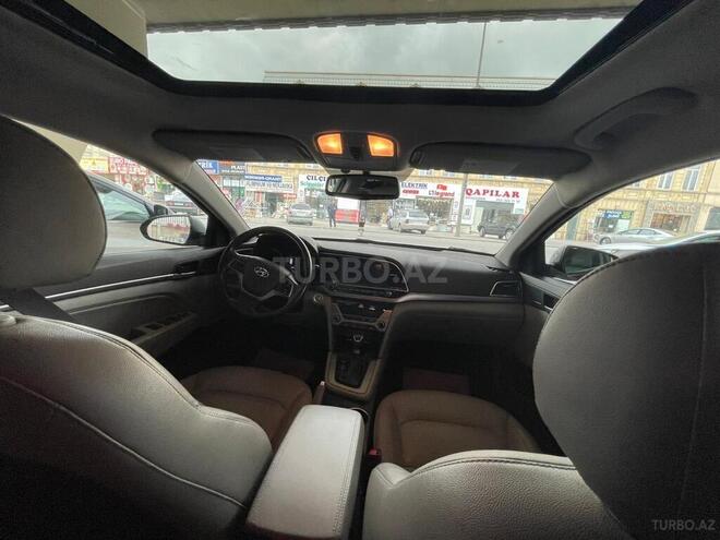 Hyundai Elantra 2017, 25,750 km - 2.0 l - Bakı