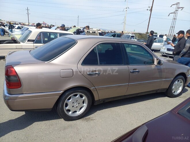 Mercedes C 220 1993, 446,842 km - 2.2 л - Bakı