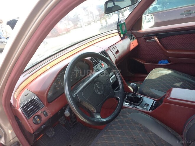 Mercedes C 220 1993, 446,842 km - 2.2 л - Bakı