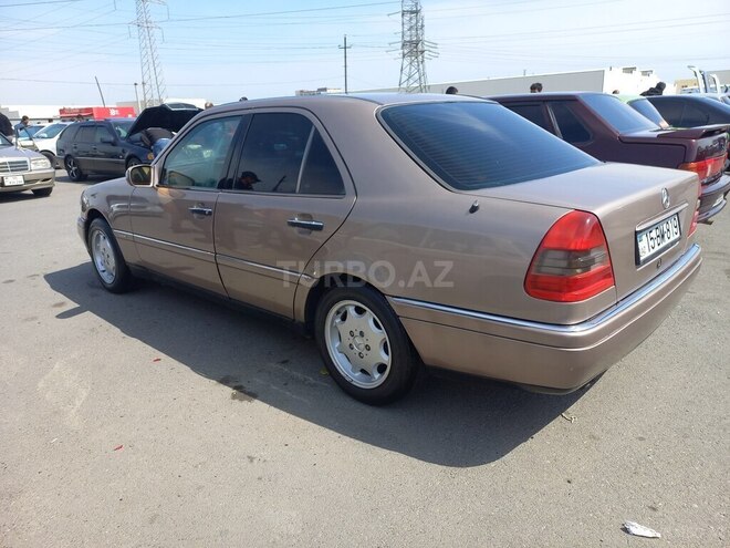 Mercedes C 220 1993, 446,842 km - 2.2 л - Bakı
