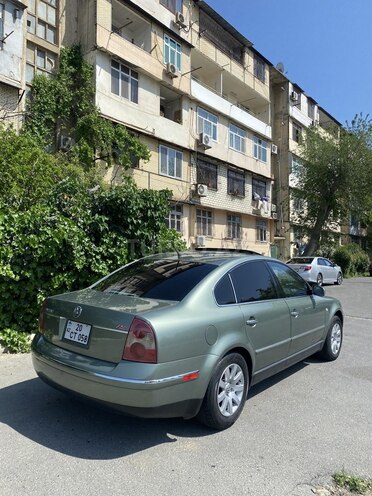 Volkswagen Passat 2001, 332,000 km - 1.8 л - Bakı