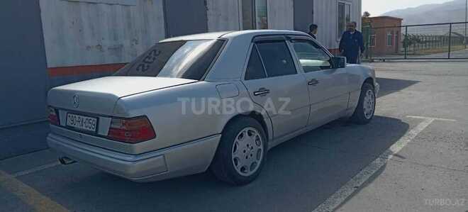Mercedes E 300 1992, 150,000 km - 3.0 l - Bakı