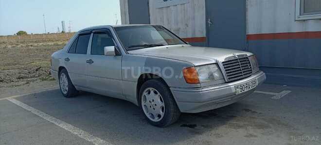 Mercedes E 300 1992, 150,000 km - 3.0 l - Bakı