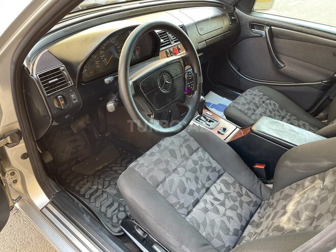 Mercedes C 240 1998, 234,518 km - 2.4 l - Sumqayıt