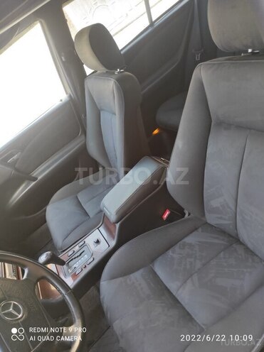 Mercedes E 220 1997, 280,000 km - 2.2 л - Bakı