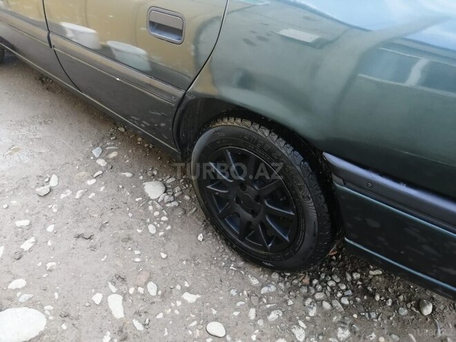 Opel Vectra 1994, 343,000 km - 1.8 l - Gəncə