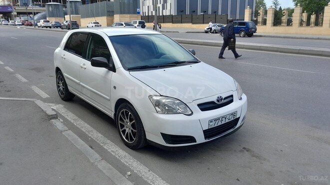 Toyota Corolla 2006, 250,000 km - 1.4 l - Bakı