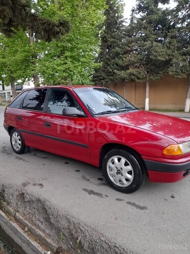 Opel Astra 1992, 52,000 km - 1.8 l - Bakı
