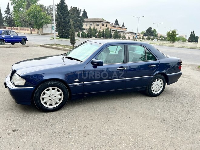 Mercedes C 180 2000, 325,000 km - 1.8 l - Gəncə