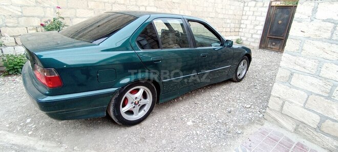 BMW 318 1995, 325,800 km - 1.8 л - Mingəçevir