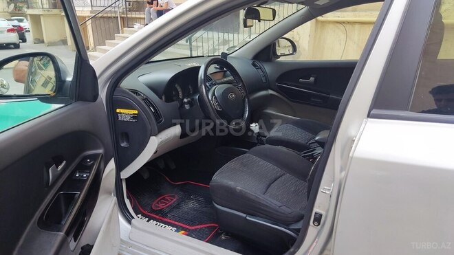 Kia Ceed 2007, 370,000 km - 1.6 l - Bakı
