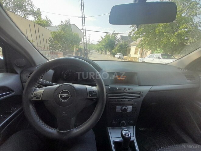Opel Astra 2006, 170,000 km - 1.4 l - Gəncə