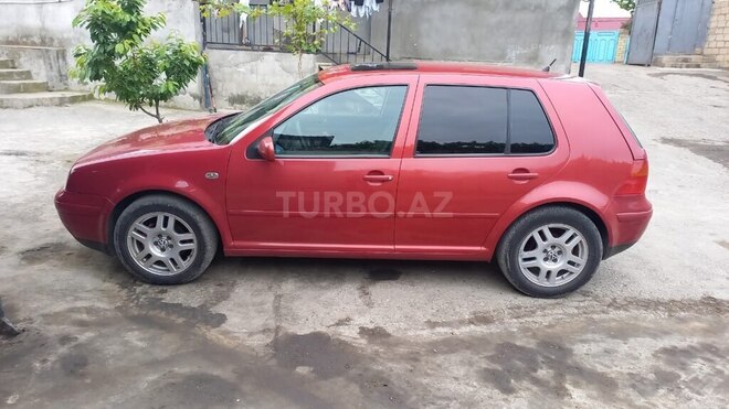 Volkswagen Golf 2001, 225,800 km - 1.6 l - Yevlax