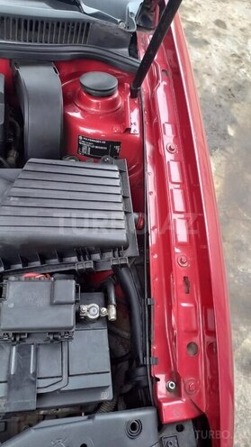 Volkswagen Golf 2001, 225,800 km - 1.6 l - Yevlax