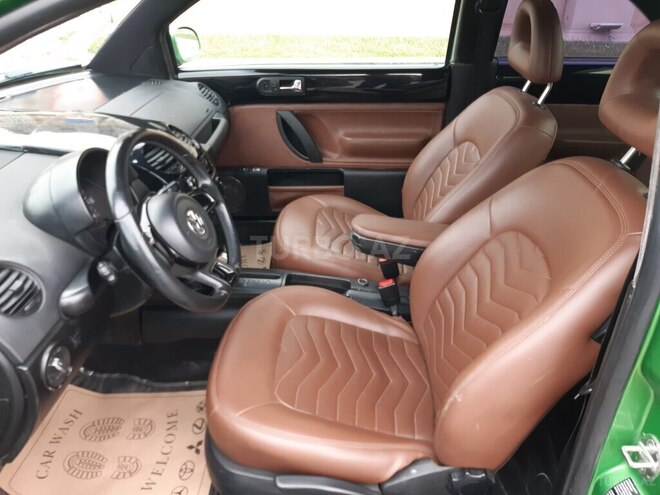 Volkswagen Beetle 2000, 196,000 km - 2.0 л - Bakı
