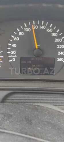 Mercedes E 220 2001, 221,421 km - 2.2 л - Bakı