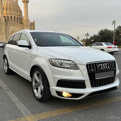 Audi Q7 2014, 135,000 km - 3.0 l - Bakı
