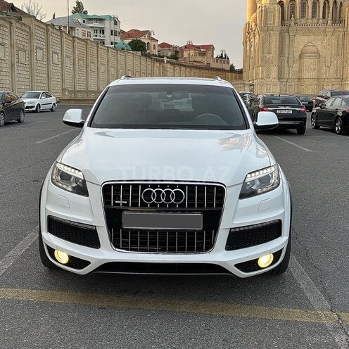 Audi Q7 2014, 135,000 km - 3.0 l - Bakı
