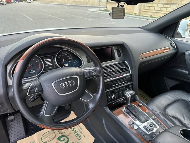 Audi Q7 2014, 135,000 km - 3.0 l - Bakı