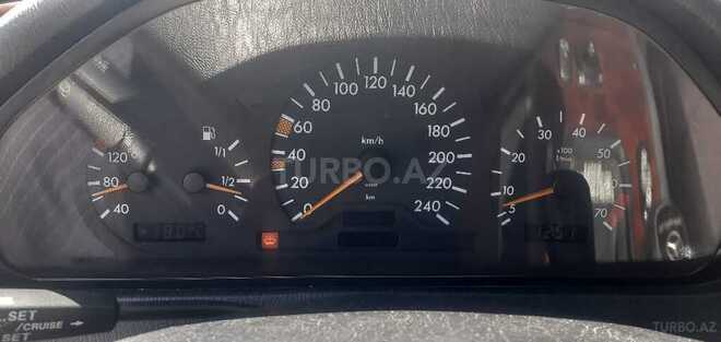 Mercedes C 180 1999, 324,000 km - 1.8 л - Bakı