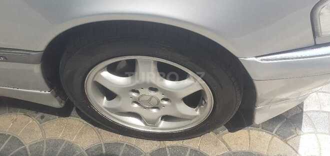 Mercedes C 180 1999, 324,000 km - 1.8 л - Bakı