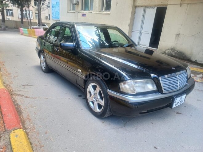 Mercedes C 200 1995, 250,000 km - 2.0 л - Bakı