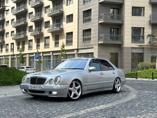 Mercedes E 320 2001, 314,373 km - 3.2 l - Bakı