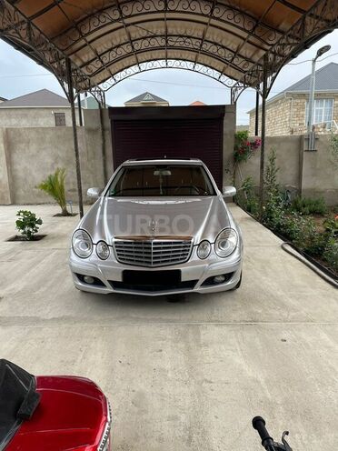 Mercedes E 220 2008, 289,000 km - 2.2 л - Bakı