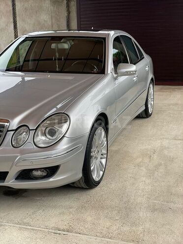 Mercedes E 220 2008, 289,000 km - 2.2 л - Bakı