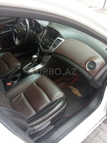 Chevrolet Cruze 2015, 272,343 km - 1.6 л - Bakı