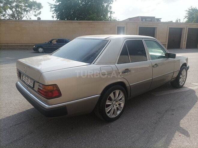 Mercedes E 250 1990, 468,646 km - 2.5 л - Bakı