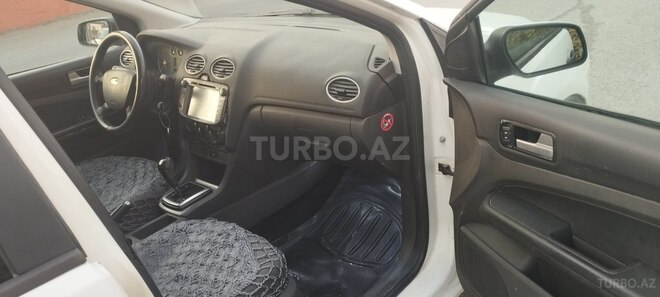 Ford Focus 2006, 256,000 km - 1.6 l - Bakı