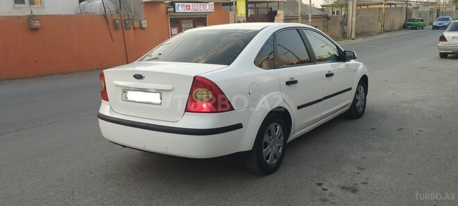 Ford Focus 2006, 256,000 km - 1.6 l - Bakı