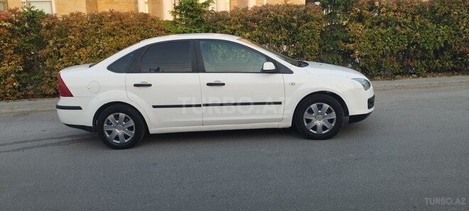 Ford Focus 2006, 256,000 km - 1.6 l - Bakı