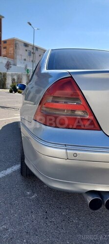 Mercedes C 320 2000, 236,541 km - 3.2 l - Bakı