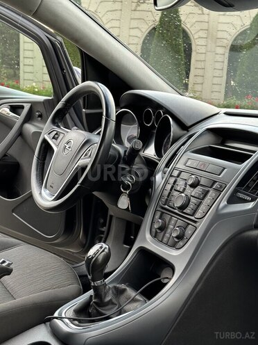 Opel Astra 2012, 117,000 km - 1.4 l - Gəncə