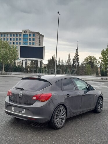 Opel Astra 2012, 117,000 km - 1.4 l - Gəncə